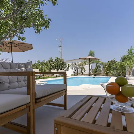 #373 Charming 3br With Spacious Garden & Bbq Albufeira