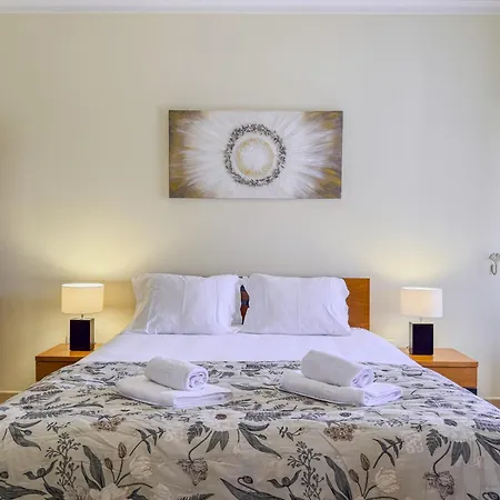 度假居 #373 Charming 3br With Spacious Garden & Bbq *